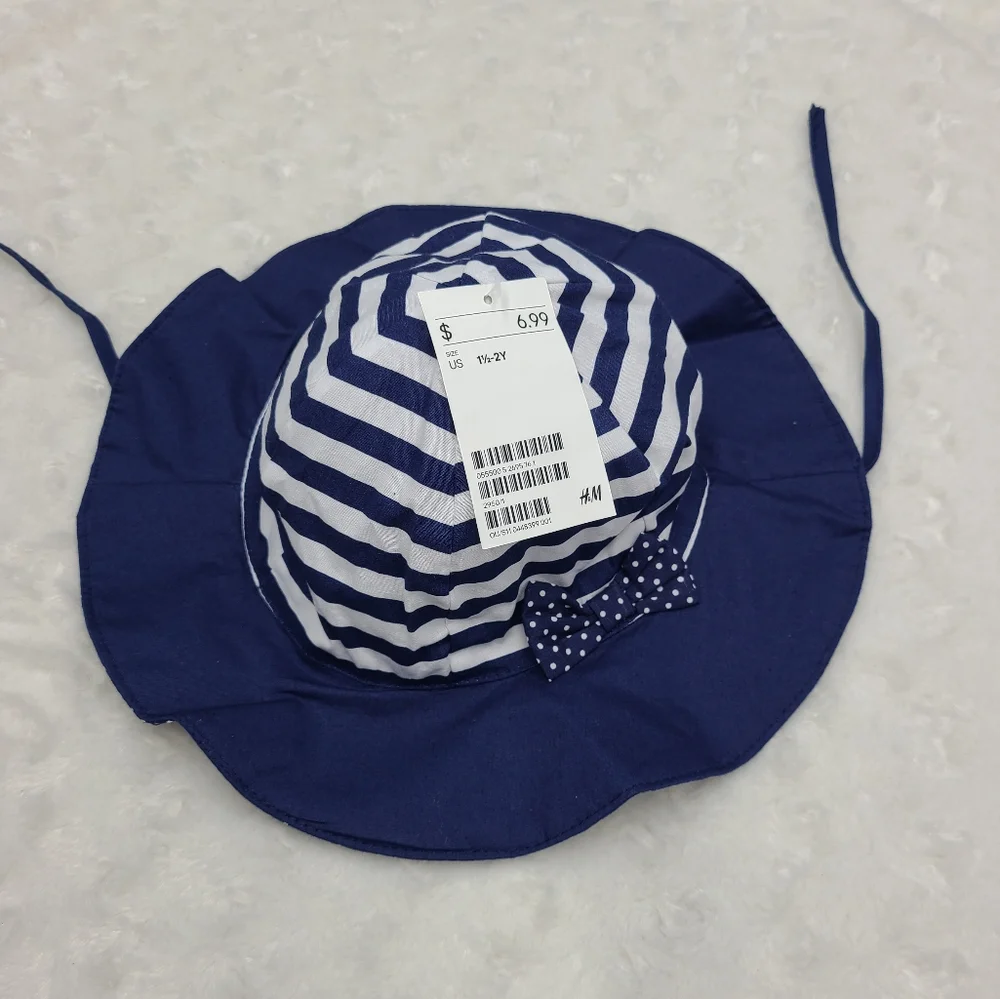 NEW H&M girls' swimsuit and hat size 18 months